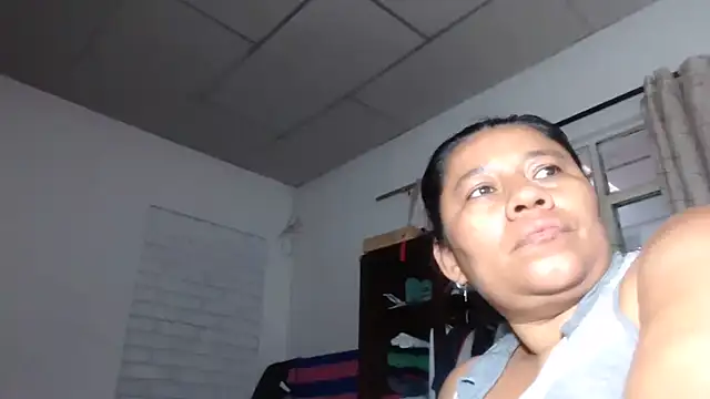 adrixxx38 online show from 28, 11, 2025