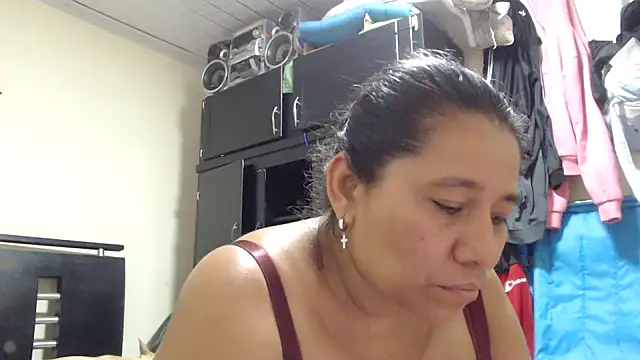 adrixxx38 online show from 14, 4, 2026