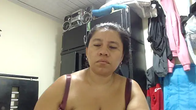 adrixxx38 online show from 15, 4, 2026