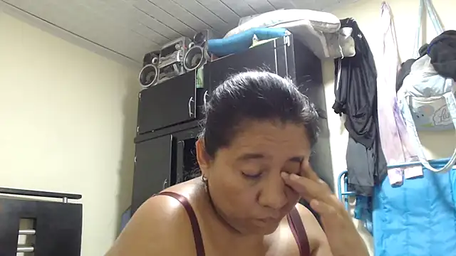 adrixxx38 online show from 18, 4, 2026