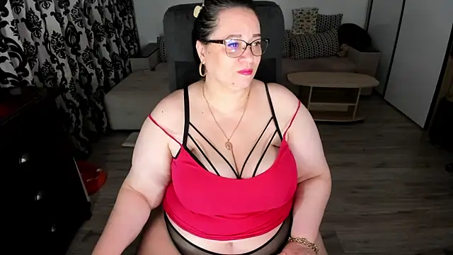 Snapshot of Charlotte_Diamonds chatting on 16, 5, 2026 Charlotte Diamonds online show from 16, 5, 2026