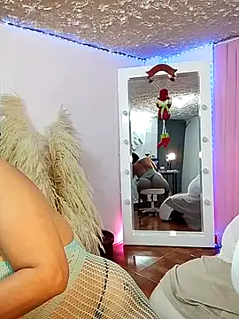 zullyxhot online show from 18, 12, 2025