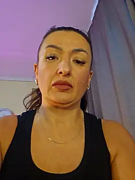 Hotangel75 online show from 10, 2, 2026