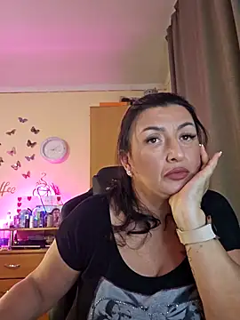 Snapshot of Hotangel75 chatting on 22, 11, 2025 Hotangel75 online show from 22, 11, 2025