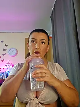 Snapshot of Hotangel75 chatting on 27, 11, 2025 Hotangel75 online show from 27, 11, 2025