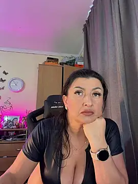 Snapshot of Hotangel75 chatting on 12, 5, 2026 Hotangel75 online show from 12, 5, 2026
