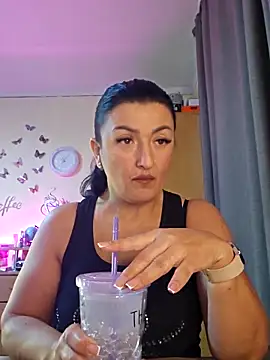 Snapshot of Hotangel75 chatting on 30, 10, 2025 Hotangel75 online show from 30, 10, 2025