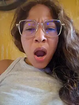 Snapshot of mila38 chatting on 3, 8, 2026 mila38 online show from 3, 8, 2026