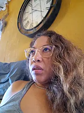 mila38 online show from 12, 11, 2025