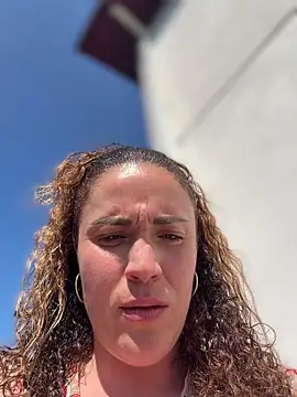 Clara-xoxo online show from 24, 3, 2026