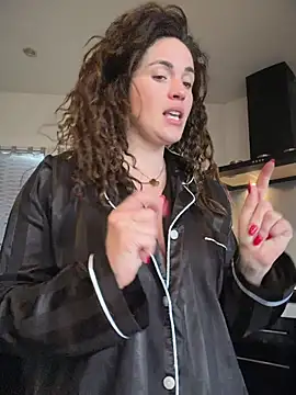 Clara-xoxo online show from 19, 2, 2026