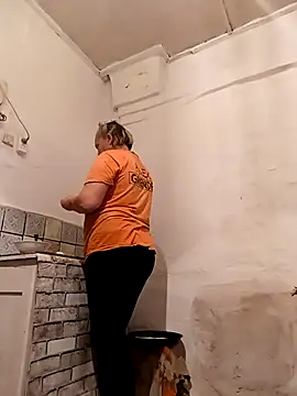 Snapshot of Cerd_Ayaz chatting on 21, 10, 2025 Cerd Ayaz online show from 21, 10, 2025