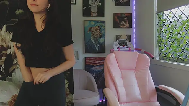 makiyahbelle online show from 18, 9, 2025