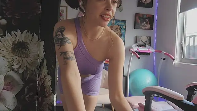 makiyahbelle online show from 8, 4, 2026