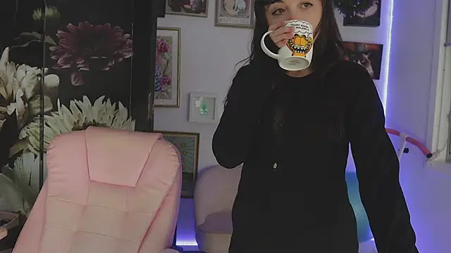 makiyahbelle online show from 18, 4, 2026