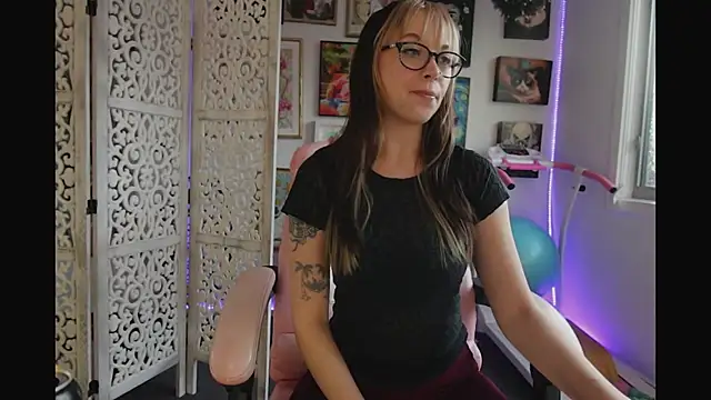 makiyahbelle online show from 24, 7, 2026