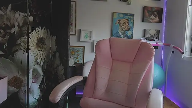 makiyahbelle online show from 13, 4, 2026