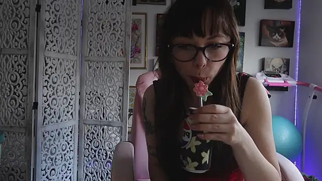 Snapshot of makiyahbelle chatting on 10, 6, 2026 makiyahbelle online show from 10, 6, 2026