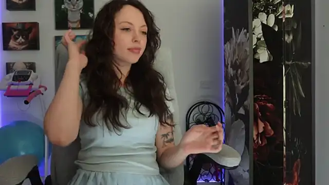 makiyahbelle online show from 5, 1, 2025