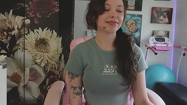 makiyahbelle online show from 15, 11, 2025