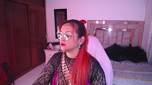 salomecastro  online show from 13, 3, 2025