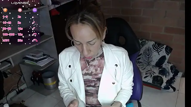 cristin doll  online show from 20, 6, 2026