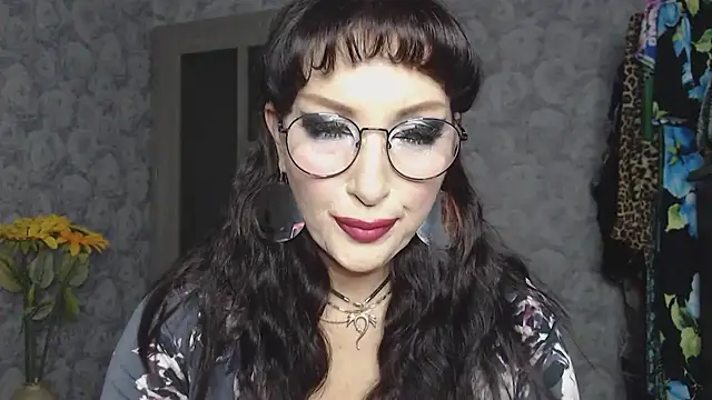 Aziza1 online show from 4, 10, 2025