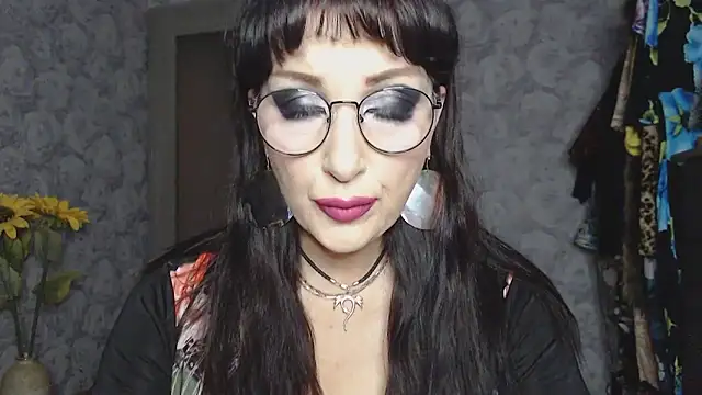 Aziza1 online show from 9, 9, 2025