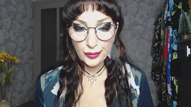 Aziza1 online show from 4, 12, 2025