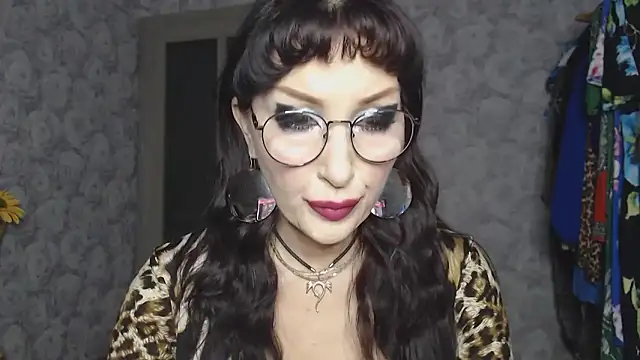 Aziza1 online show from 20, 12, 2025