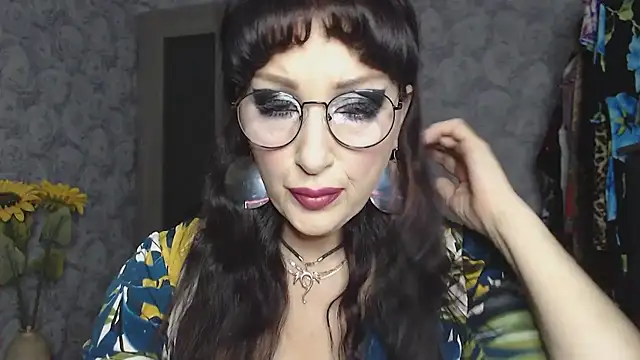 Aziza1 online show from 17, 9, 2025