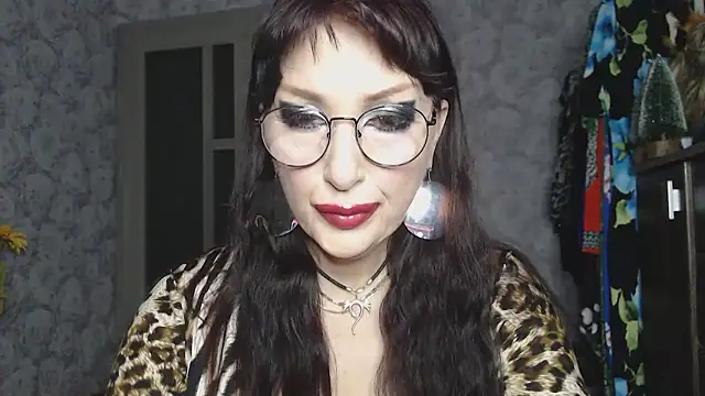 Aziza1 online show from 25, 11, 2025