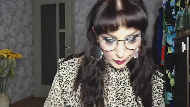 Aziza1 online show from 14, 10, 2025