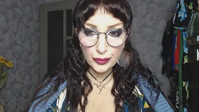 Aziza1 online show from 18, 11, 2025