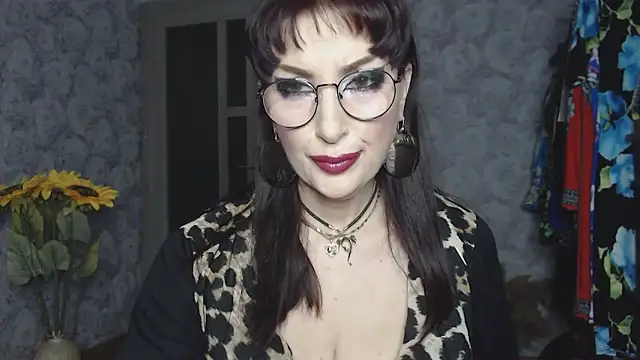 Aziza1 online show from 18, 4, 2026