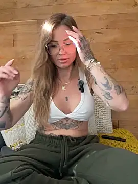 Etwas neugierig online show from 8, 3, 2026