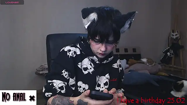 Dark  Elf online show from 4, 2, 2025
