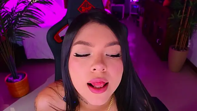 ambarEvans online show from 23, 3, 2026