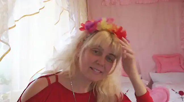 Snapshot of SunnySylvia chatting on 8, 2, 2025 SunnySylvia online show from 8, 2, 2025