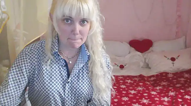 Snapshot of SunnySylvia chatting on 3, 1, 2025 SunnySylvia online show from 3, 1, 2025