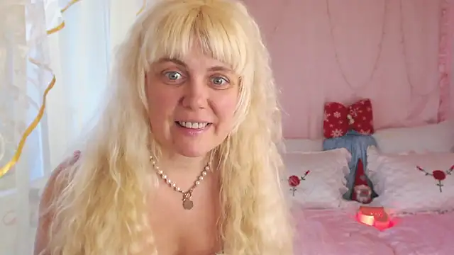 Snapshot of SunnySylvia chatting on 31, 12, 2024 SunnySylvia online show from 31, 12, 2024