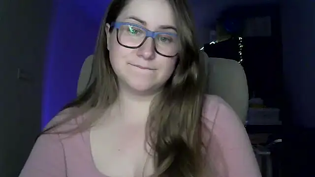 Snapshot of SeasonalSomeone chatting on 26, 5, 2026 SeasonalSomeone online show from 26, 5, 2026