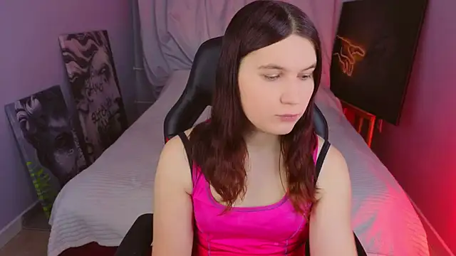 Snapshot of SabrinaLee chatting on 9, 7, 2026 SabrinaLee online show from 9, 7, 2026