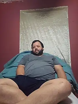 Strongbutgentle36 online show from 26, 11, 2025