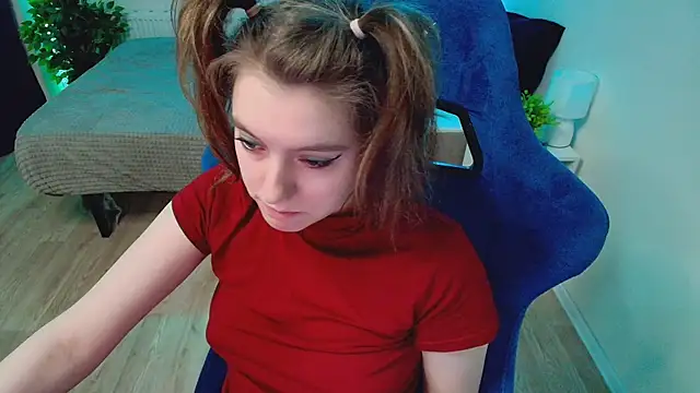 Snapshot of CranberryHot chatting on 18, 6, 2026 CranberryHot online show from 18, 6, 2026