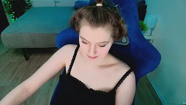 Snapshot of CranberryHot chatting on 16, 7, 2026 CranberryHot online show from 16, 7, 2026