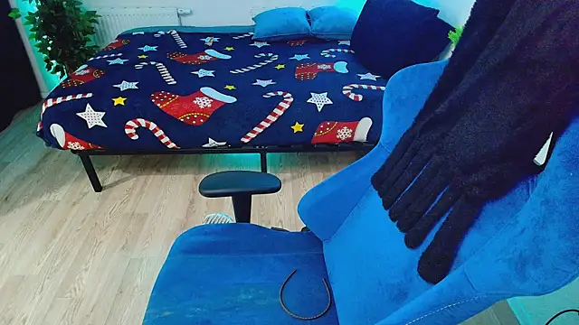 CranberryHot online show from 4, 4, 2026