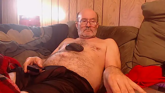 Snapshot of snickers1 chatting on 3, 6, 2026 snickers1 online show from 3, 6, 2026