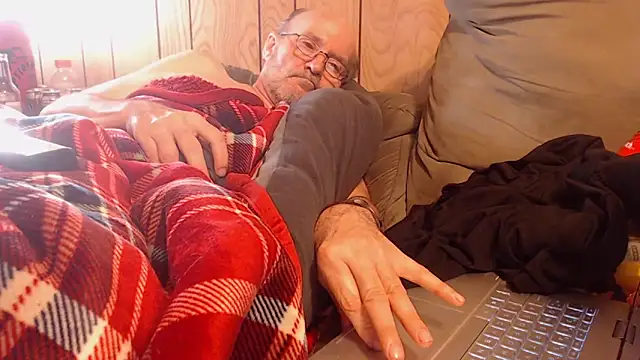 Snapshot of snickers1 chatting on 21, 5, 2026 snickers1 online show from 21, 5, 2026