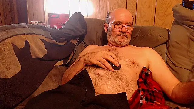 Snapshot of snickers1 chatting on 16, 7, 2026 snickers1 online show from 16, 7, 2026